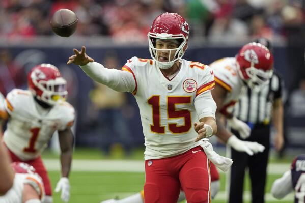 Chiefs Mahomes making MVP bid with more balanced approach AP News